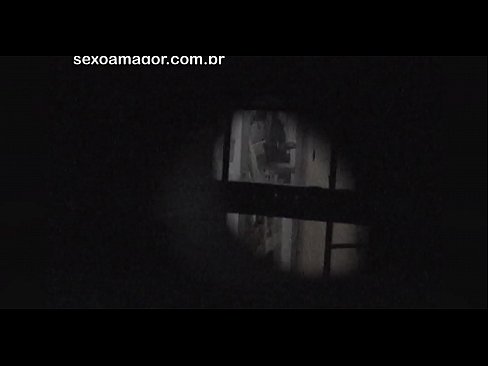 ❤️ Blondie viene segretamente filmato da un voyeur del quartiere nascosto dietro mattoni cavi ️ Video di sesso al it.ru-pp.ru ☑